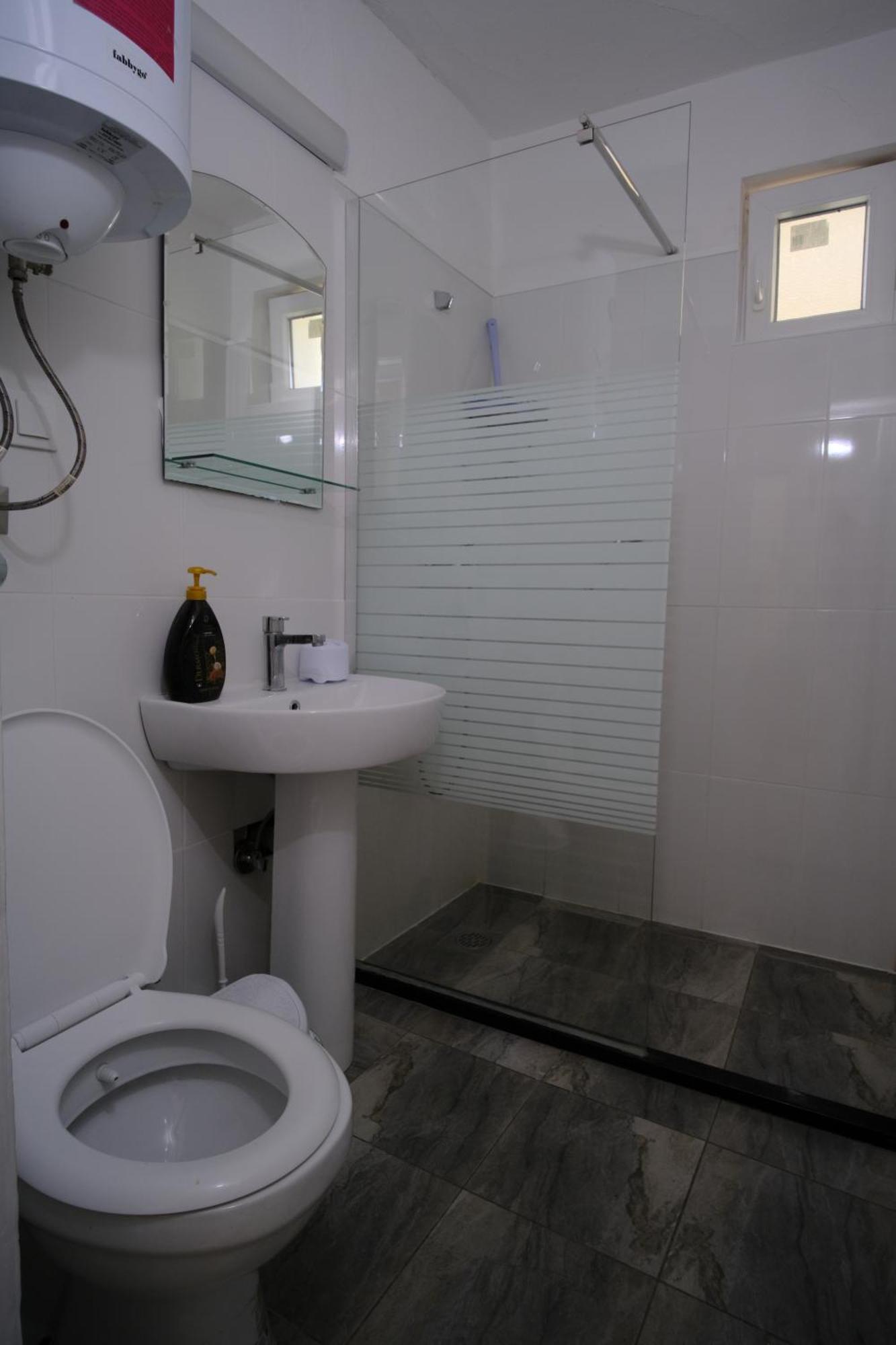 אוהריד Apartments Surban מראה חיצוני תמונה